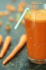 How to Make Carrot Juice